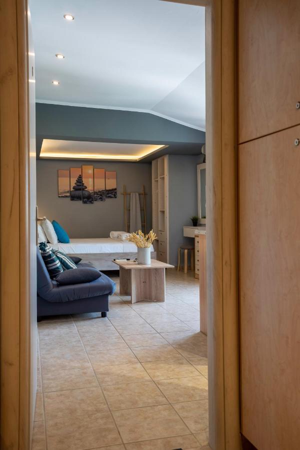 Helen'S Studios & Apartments Skala  エクステリア 写真