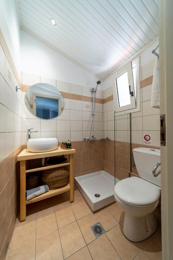 Helen'S Studios & Apartments Skala  エクステリア 写真