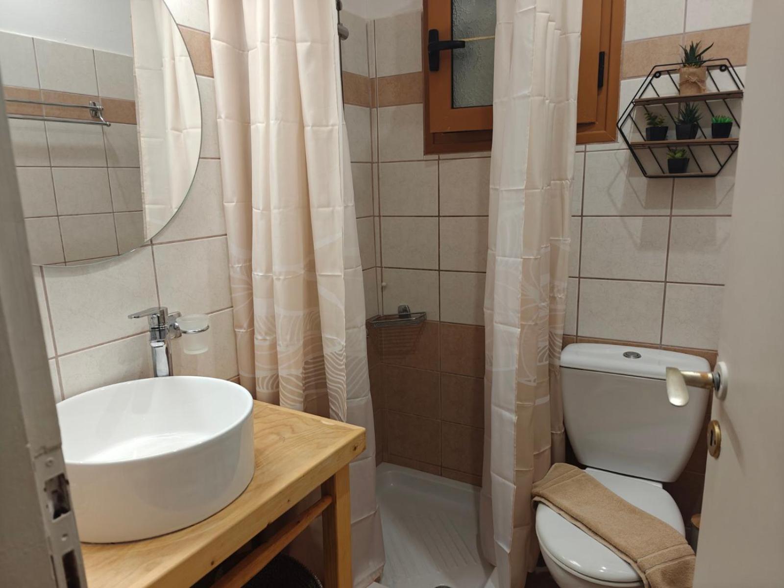 Helen'S Studios & Apartments Skala  エクステリア 写真