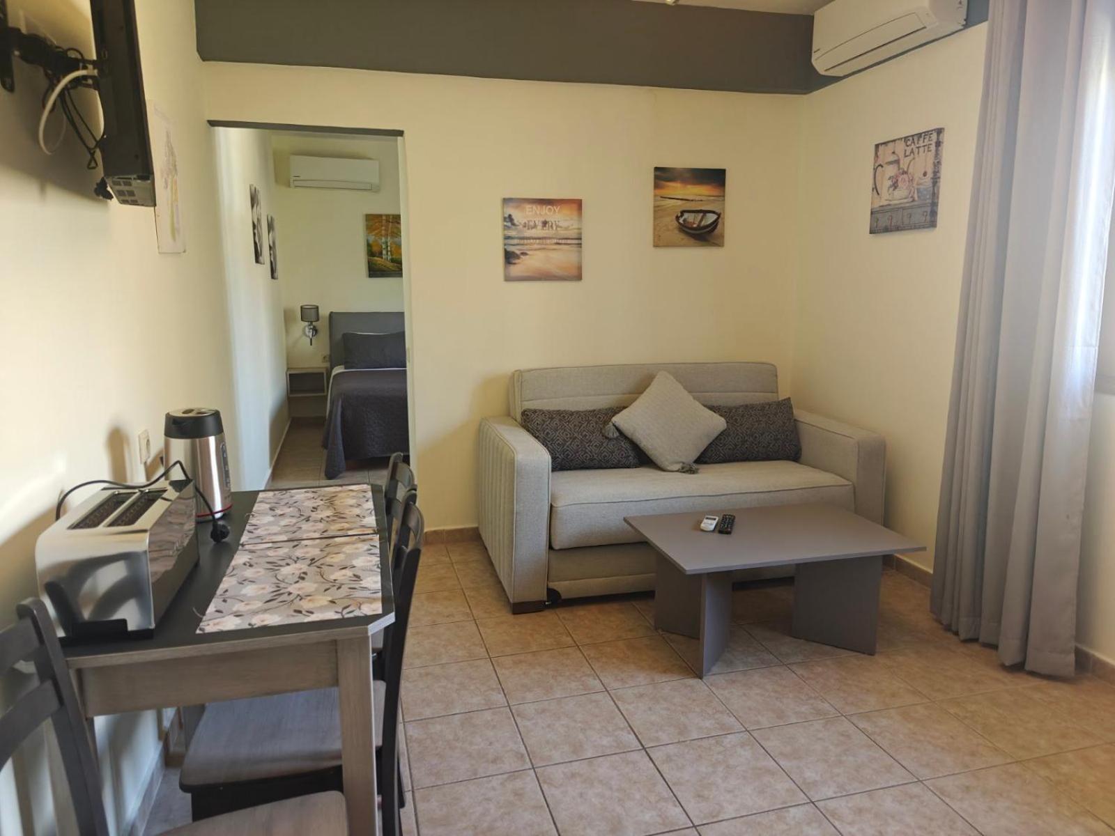 Helen'S Studios & Apartments Skala  エクステリア 写真